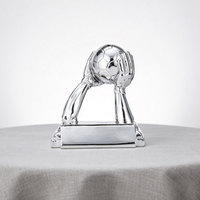 Trophée de football en résine sur mesure fabriqué par le fabricant, idéal pour les événements sportifs et peut servir de souvenir ou de cadeau