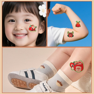 Autocollants de tatouage temporaire de <span class=keywords><strong>Noël</strong></span> qui brillent dans le noir |   Tatouages ​​pour le visage lumineux et doux pour la peau pour enfants, thème <span class=keywords><strong>Noël</strong></span> - Product Image 4