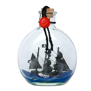 Atacado pequeno navio em uma garrafa voando em nuvem preto pérola modelo náutica casa vidro flutuador