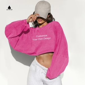 Oversized dames t-shirt met lage schouderlijn, custom bedrukking, biologisch katoen, lange mouwen, ronde hals, cropped top, sweatshirt - Product Image 1