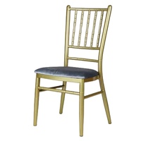 Chaise de mariage de luxe de haute qualité en gros, chaise empilable en métal doré électroplaqué, vente chaude