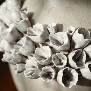 Flolenco Hand Sculpted <strong>3D</strong> Flower Adorned Ceramic <strong>Vase</strong> Curved Organic Shape Floral <strong>Vases</strong> for Boutique Hotel Interior Decor - Product Image 6