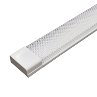 Vente flash : tube lumineux LED plat en fer de 120 cm (1200 mm, 1,2 m) avec diffuseur prismatique en cristal, 36 W, 60 W, 54 W, 80 W, 100 W