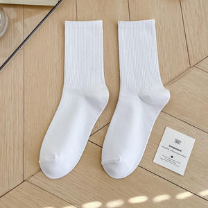 Jingwen printemps et automne chaussettes mi-hautes simples déodorant étudiant sport couleur bonbon femmes chaussettes en coton - Product Image 6