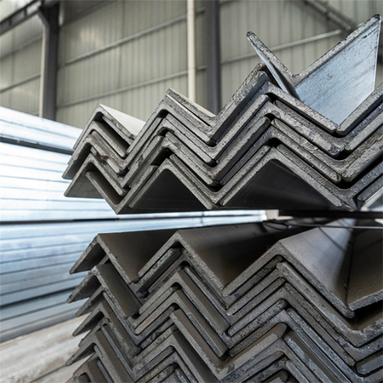 80 X 80 X 8MM Angle iron 80 X 80 X 8MM Angle iron