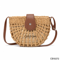 Sac bandoulière demi-lune en paille tressée pour femme, style bohème, avec rabat en cuir PU