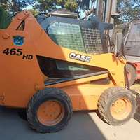 Digunakan untuk 465HD Mini Skid Steer Loader-Mesin Diesel Amerika 75KW Efisiensi Operasi Tinggi Kapasitas 3 Ton Pompa Gear PLC 4 Roda