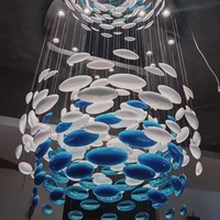 Lustre suspendu LED en verre artistique personnalisé en forme d'œuf, avec télécommande et contrôle par application mobile, idéal pour hôtels, centres commerciaux, cafés et couloirs