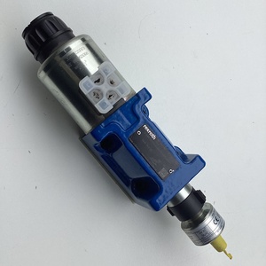 R901339863 5-4WE10EA5X/EG24N9K4QM0G24/M Vannes de commande directionnelles hydrauliques originales 10 tailles 24V à solénoïde - Product Image 4