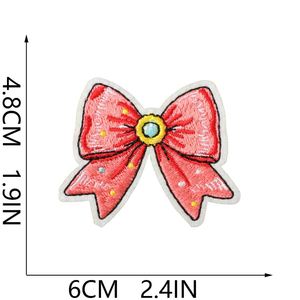 Patch thermocollant artistique en tissu polyester brodé avec nœud pour la décoration de pinces à cheveux, sacs et projets DIY - Product Image 4