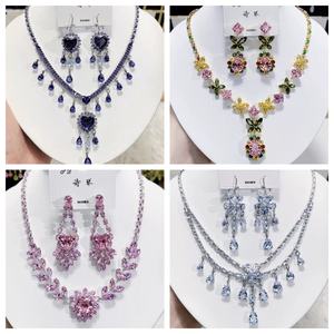 Ensemble de colliers de luxe en zircon à la mode et tendance, ensemble de bijoux pour mariage et banquet, bijoux pour femmes à la mode en gros - Product Image 6