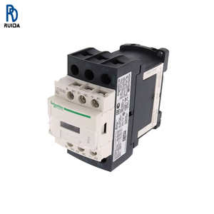 คอนแทคเตอร์ไฟฟ้า LC1D32BD IEC รุ่นใหม่ของแท้จาก TeSys ซีรีส์ Deca สำหรับวงจรไฟฟ้าสามเฟส - Product Image 1