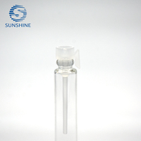 Bouteille de parfum en verre de taille 10*46mm avec pulvérisateur à pompe diffuse