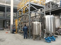 Unité de distillation pour la récupération de solvants de haute pureté, système de traitement automatique des liquides industriels usagés par PLC