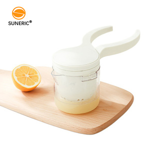 Utensilios de Cocina Multifuncionales, Exprimidor Manual de Cítricos de Plástico, Prensa Manual para Limonada, Exprimidor de Frutas Frescas, Naranja, Limón - Product Image 2