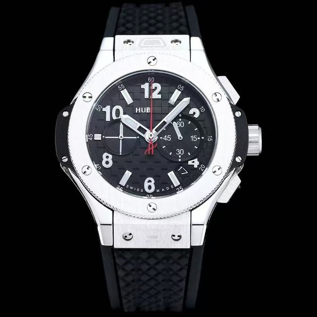 OEM Luxury Men's Quartz Chronograph Watch Stainless Steel Case Silicone Band Luminous Hands Date Display Analog-Digital Dial