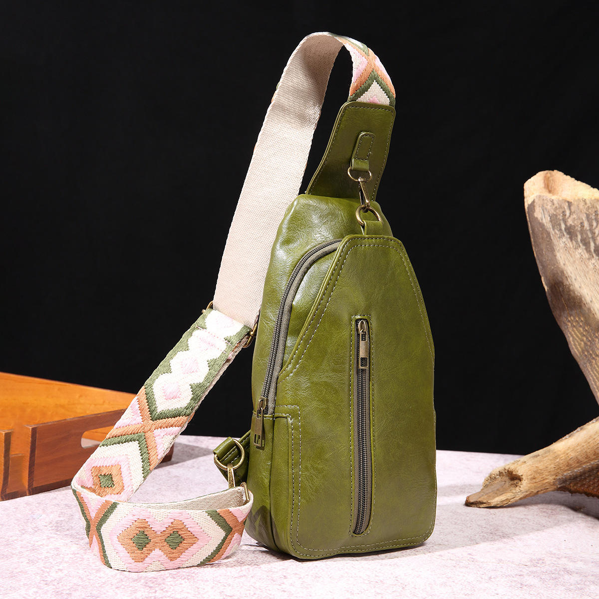 PG811 สีเขียว