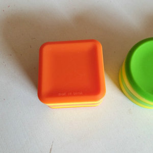 Instrumento Musical Orff de Alta Calidad, Juguete Educativo Temprano, Sonajero Triangular de Plástico con Forma de Ciervo para Niños - Product Image 5