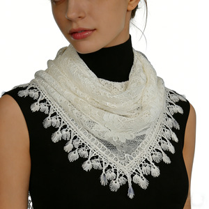 Voile de tête en dentelle florale, léger, couleur champagne, polyvalent, pour la prière, les mariages et les occasions spéciales - Product Image 2