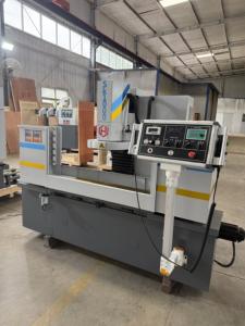 Fresadora Manual Universal APS SK1000 con Voltaje de 220V/380V, Velocidad del Husillo de 0-1200 RPM para Trabajos de Plano de <span class=keywords><strong>Culata</strong></span> de Bloque de Cilindros - Product Image 3