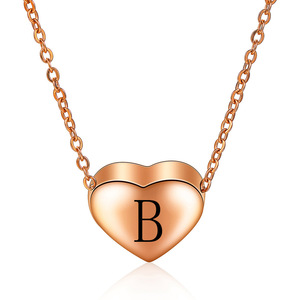 Collar de acero inoxidable color oro rosa con colgante de letra D para uso diario, ideal para regalo. - Product Image 3