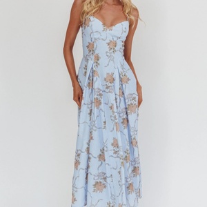 เดรสแม็กซี่สีฟ้าแบบลำลองสำหรับผู้หญิงชุดเดรสยาวเปิดหลังจับจีบผูกโบว์สายรัดแบบหวาน - Product Image 4