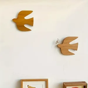 1pc Simple bois oiseau artisanat Homing <span class=keywords><strong>décoration</strong></span> <span class=keywords><strong>murale</strong></span> hirondelle <span class=keywords><strong>japonaise</strong></span> bloc de bois pendentif créatif <span class=keywords><strong>décoration</strong></span> de chambre d'enfant - Product Image 2