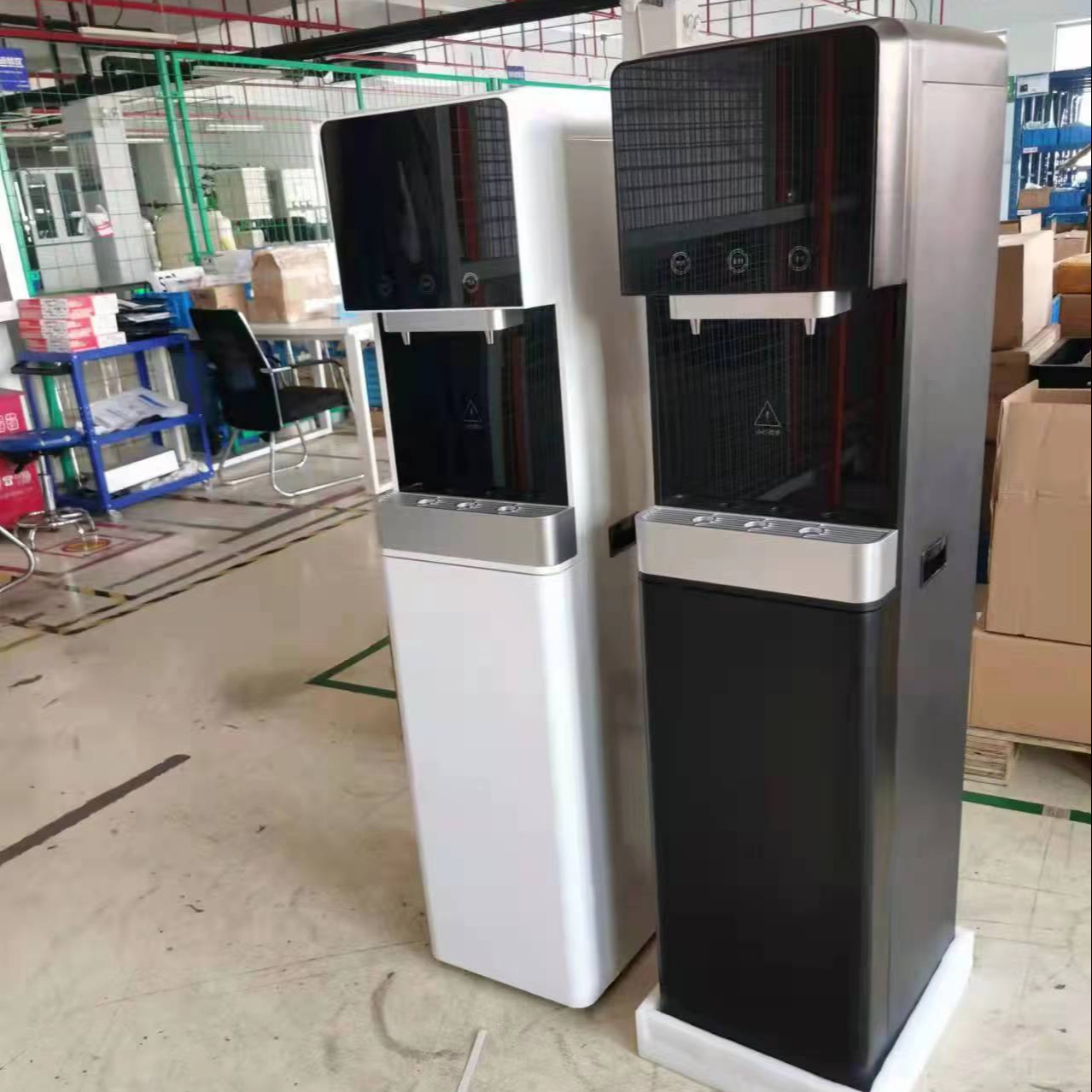 Хорошее качество, постоянный диспенсер для холодной горячей воды, фильтр для очистки воды, сенсорный экран, компактный дизайн, приятный внешний вид, очиститель воды