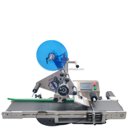 Machine d'étiquetage automatique de surfaces planes, contrôlée par PLC, haute précision, applicateur d'étiquettes autocollantes pour sachets, cartons, bouteilles plates