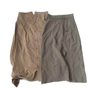 Gonne da <span class=keywords><strong>donna</strong></span> all'ingrosso <span class=keywords><strong>vestiti</strong></span> usati 2 ° gonna di <span class=keywords><strong>cotone</strong></span> lungo per la signora abbigliamento femminile usato <span class=keywords><strong>vestiti</strong></span> balle - Product Image 4