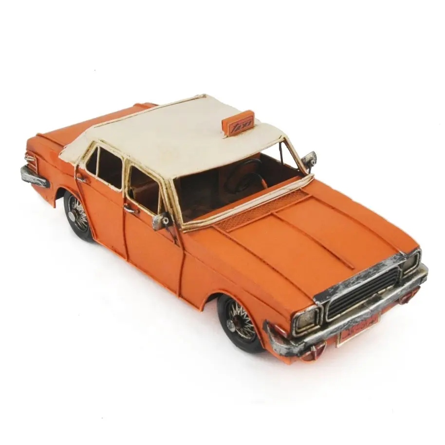เหล็กโบราณสีส้มแท็กซี่รูปปั้นสำหรับ Home Office Decor ผับ Vintage Retro โลหะรถ Figurine Handmade ของขวัญศิลปะหัตถกรรมโลหะ