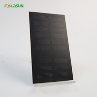Module solaire PERC personnalisé de petite taille avec une efficacité élevée de 22,4 % et certification CE ROHS pour l'industrie des cadeaux électroniques