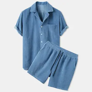 Yaz erkek kadife setleri rahat kısa kollu yaka düğmesi düz renk gömlek ve şort Streetwear erkek giyim takım elbise