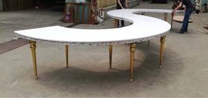 Lussuoso tavolo in vetro <span class=keywords><strong>a</strong></span> forma di S con gambe in oro è perfetto per eventi di nozze eleganti ed eleganti - Product Image 3