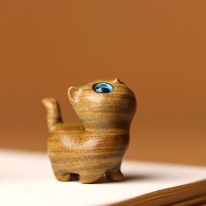 Gatto Curioso in Legno di Sandalo Verde Inciso, Giocattolo Creativo in Legno, Ornamento Portatile, Piccolo Regalo di Compleanno dalla Cina - Product Image 3