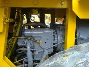 Rouleau compresseur vibrant à impact Dynapac CA251D d'occasion d'origine de marque avec noyau de pompe à moteur - Product Image 4