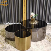 Ensemble de table basse en verre trempé noir très brillant de luxe pour maison contemporaine table centrale de salon en métal brillant 3 en 1