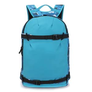 Mochila Deportiva Ligera Personalizada para Exteriores, Resistente al Agua, 35L, con Compartimento para Botas de Esquí, para Senderismo, Montañismo y Deportes de Nieve - Product Image 4