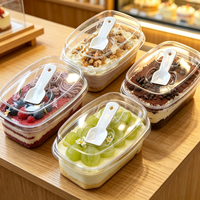 Contenants carrés en plastique transparent pour desserts avec cuillère, boîte transparente pour gâteaux, mousses, yaourts, glaces et emballages alimentaires