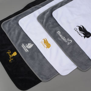 Serviette en microfibre personnalisée en forme de U pour esthéticienne cosmétologue, massothérapie - Product Image 5