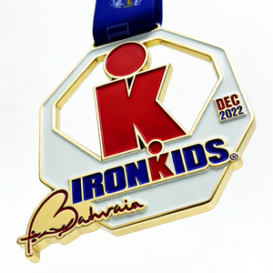 Médaille sportive en métal avec logo personnalisé, design unique, médaille de sport en métal émaillé 3D ajourée, souvenir de marathon - Product Image 1