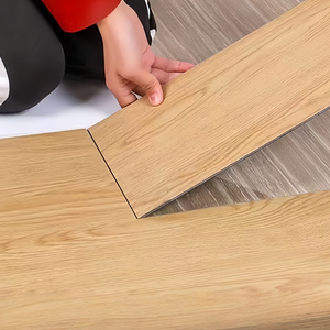 Pisos Laminados de PVC Vinílico para Interiores, Sistema de Clic, Piso Vinílico SPC de 7mm Tipo Madera Impermeable - Product Image 1