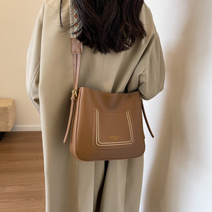 Sac rétro et sophistiqué pour femmes, nouveau sac bandoulière tendance au design unique, sac seau pour les femmes élégantes - Product Image 2