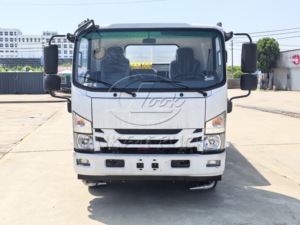 Camion-citerne à eau ISUZU 4x4 7000L - Prix compétitif - Product Image 5