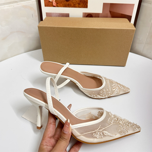 <span class=keywords><strong>Scarpe</strong></span> da Donna <span class=keywords><strong>di</strong></span> Lusso <span class=keywords><strong>con</strong></span> <span class=keywords><strong>Tacco</strong></span> Alto <span class=keywords><strong>di</strong></span> <span class=keywords><strong>Marca</strong></span> Designer, Molto Richieste, <span class=keywords><strong>con</strong></span> Ricami in Rete - Product Image 6