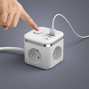 FR EU Power Cube Socket 4USB 2A2C Puertos Power Strip con un <span class=keywords><strong>Stwich</strong></span> - Product Image 2