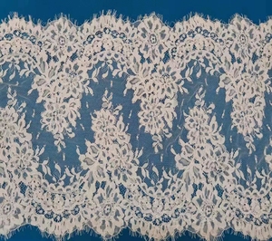 Bán Buôn Ngà 37Cm Lông Mi Có Dây Pháp Vải Ren Cho Trang Phục - Product Image 1