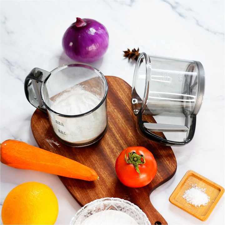 Plastic Baking Tool for Kitchen Accessories Semi Automatic Hand-held Flour Sifter Multifunctional Sugar Powder Strainer