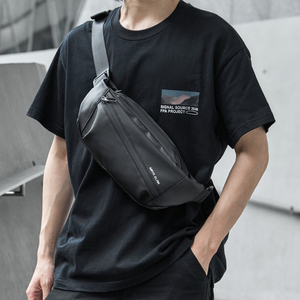 軽量 PVC クロスボディバッグ 男性用 ベルトバッグ アウトドア スポーツ ファニーパック メンズ ショルダーバッグ - Product Image 1