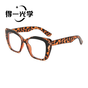 แว่นตา De Yi Optics ลายเสือดาว กรอบสี่เหลี่ยม ป้องกันแสงสีฟ้า สำหรับทุกเพศ ขนาดกลาง เลนส์ PC - Product Image 1